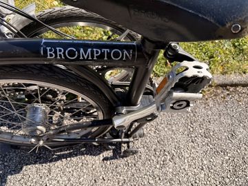 Brompton C Line Explore Mid 2022 Frameset 2022 Urban usato, Nero — immagine 8 di 9