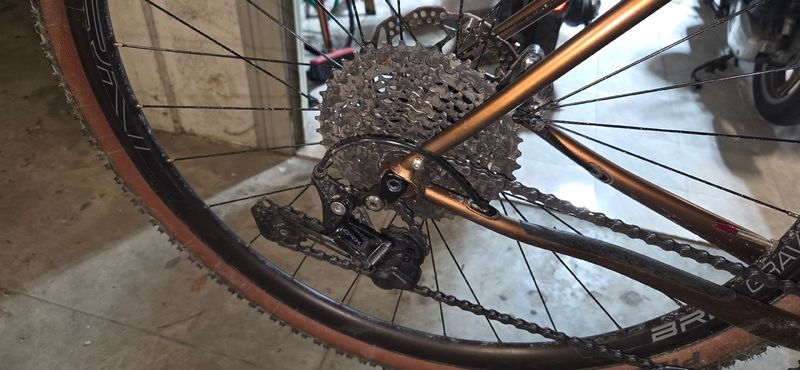 Used Bressan Custom Shimano GRX 2023 Road & Gravel, Red — image 2 of 9
