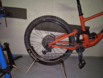 Used Specialized Enduro Comp 2023 2023 Mountainbike, Rot, 29 — image 5 of 21