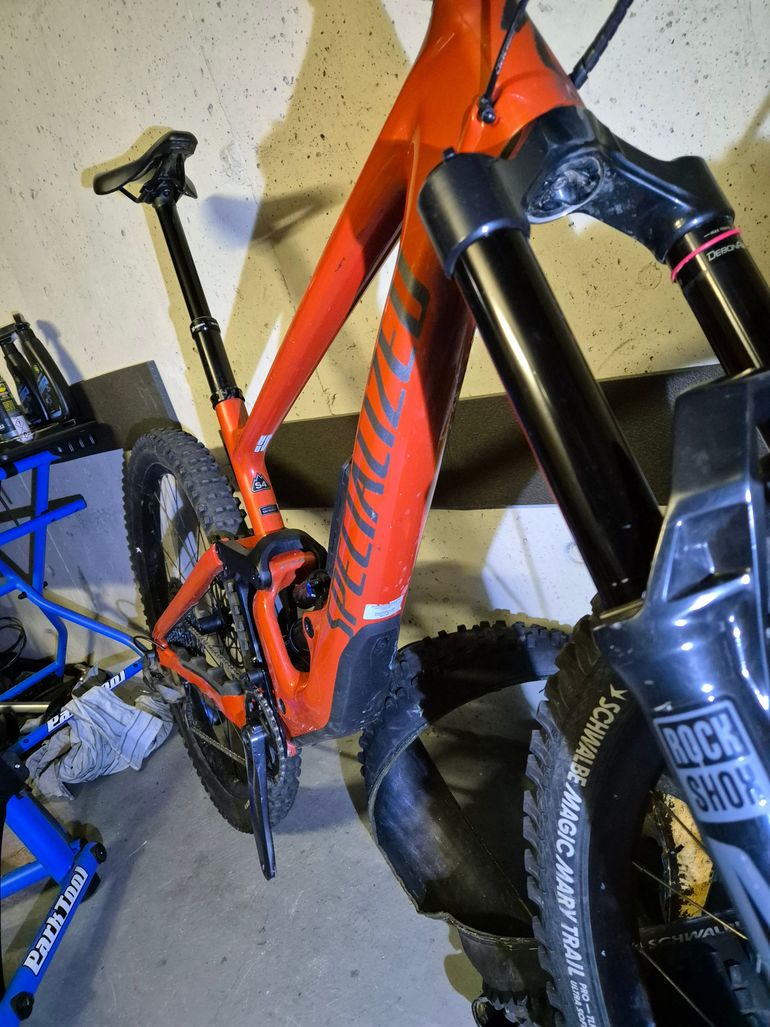 Used Specialized Enduro Comp 2023 2023 Mountainbike, Rot, 29 — image 6 of 21