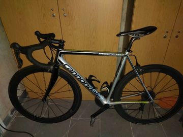 Cannondale Synapse Shimano Ultegra 2018 Road & Gravel usato, Grigio chiaro — immagine 1 di 6