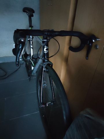 Cannondale Synapse Shimano Ultegra 2018 Road & Gravel usato, Grigio chiaro — immagine 5 di 6