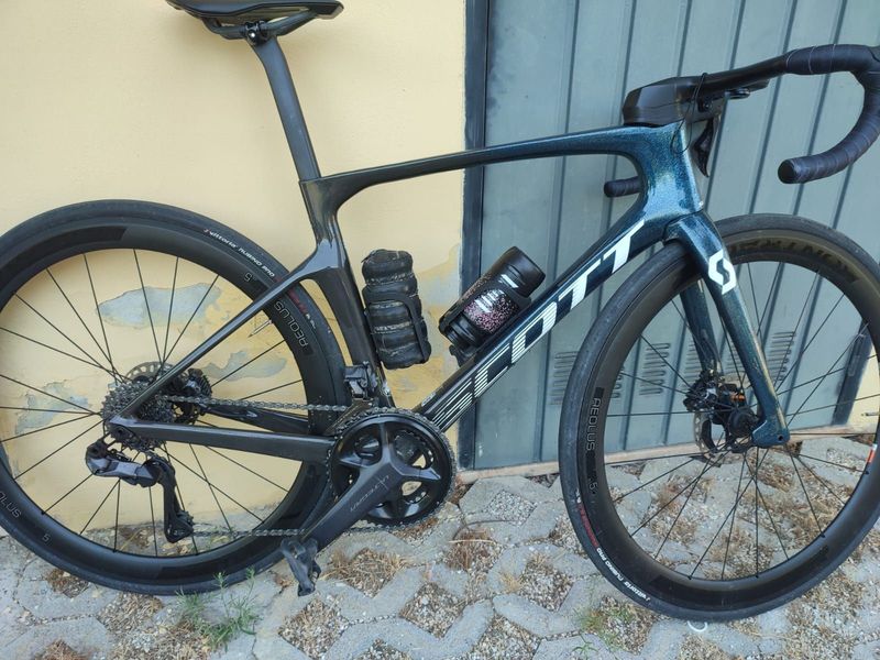 Used Scott Foil Shimano Ultegra Di2 2022 Road & Gravel