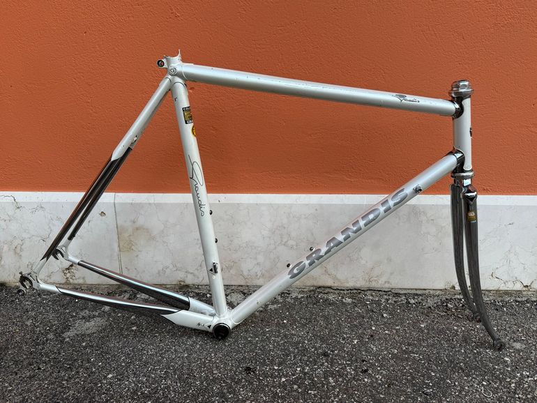Used Grandis Grandis Custom Frameset 1990 Road & Gravel, Weiß — image 1 of 4