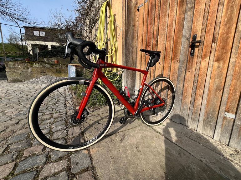 Used BMC Roadmachine ONE 2021 2021 Road & Gravel — image 1 of 5