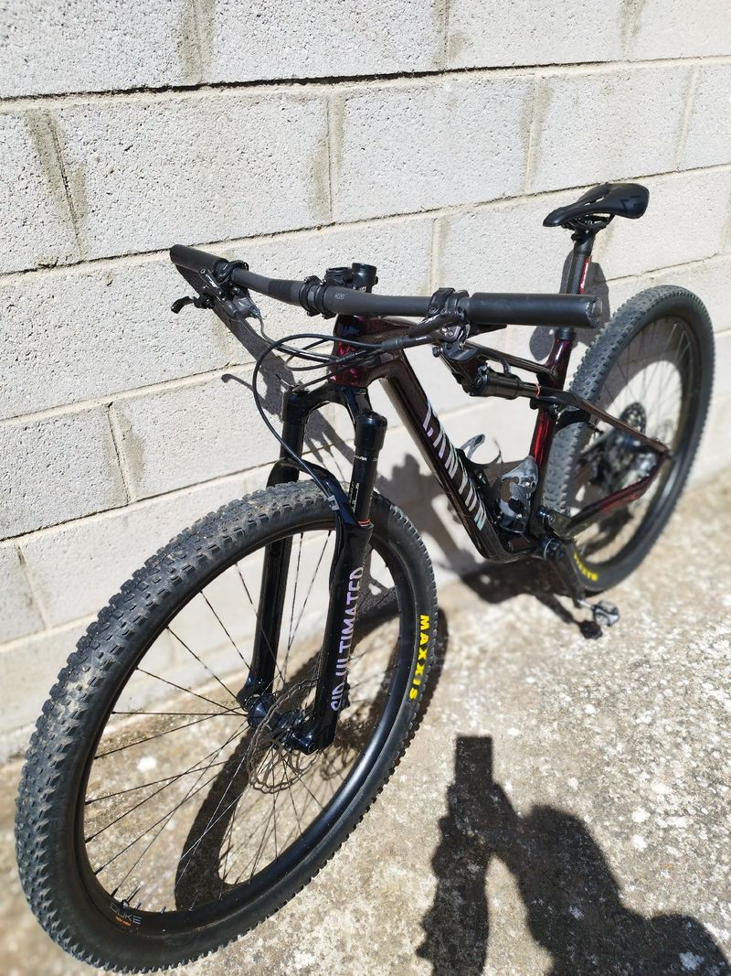 Gebrauchtes Canyon LUX Shimano Deore XT 2024 Mountainbike, Rot, 29 — Bild 9 von 23
