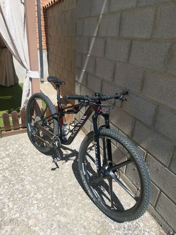 Tweedehands Canyon LUX Shimano Deore XT 2024 Mountainbike — afbeelding 35 van 35