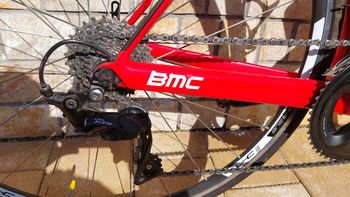Used BMC Teammachine Shimano 105 2018 Road & Gravel, Red — image 8 of 9