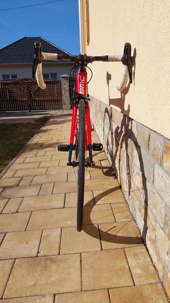 Used BMC Teammachine Shimano 105 2018 Road & Gravel, Red — image 4 of 9