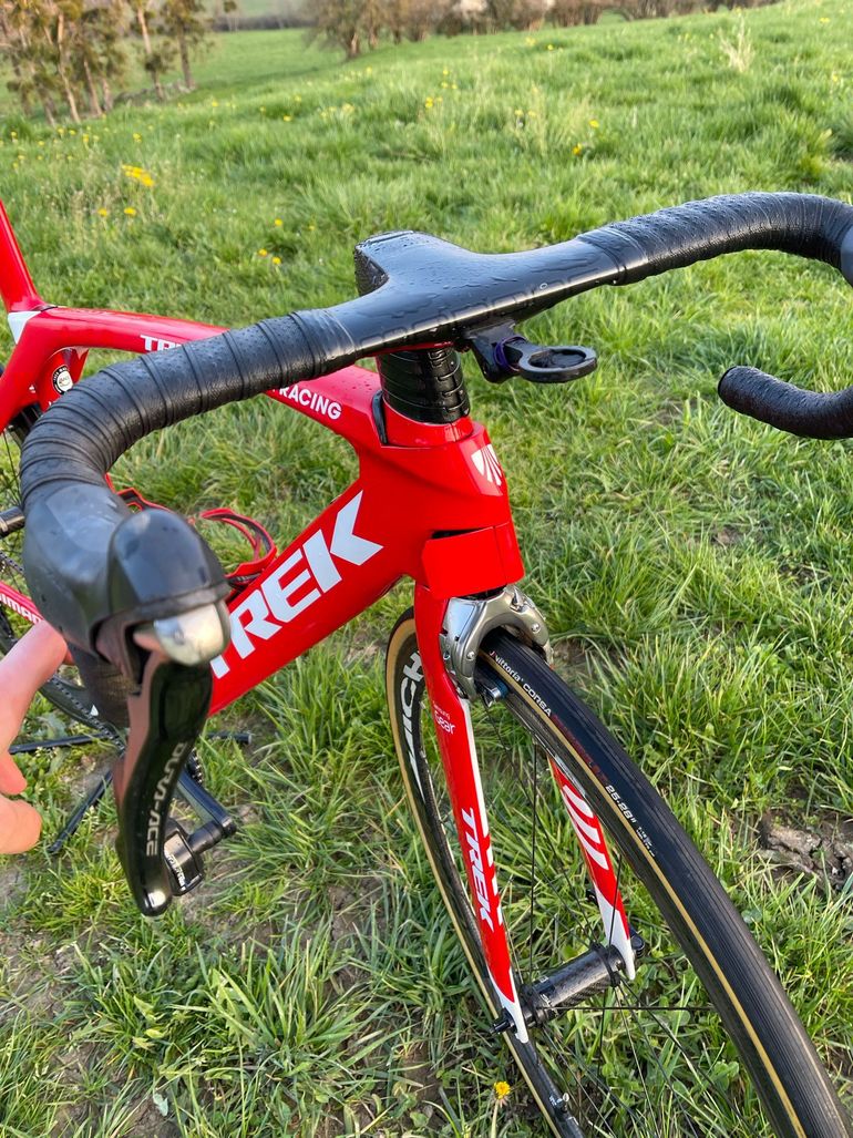 Used Trek Madone Race Shop Limited 2017 2017 Road & Gravel, Rot — image 13 of 14