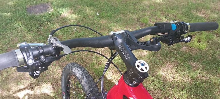 Used Specialized Epic SRAM GX 2011 Mountainbike, Rosso — image 4 of 11
