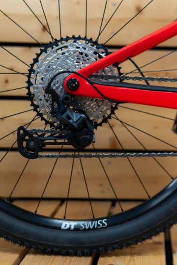 Used BMC Fourstroke 01 THREE 2026 2026 Mountainbike, Red, 29 — image 5 of 8