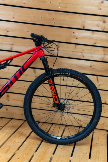 Used BMC Fourstroke 01 THREE 2026 2026 Mountainbike, Red, 29 — image 2 of 8