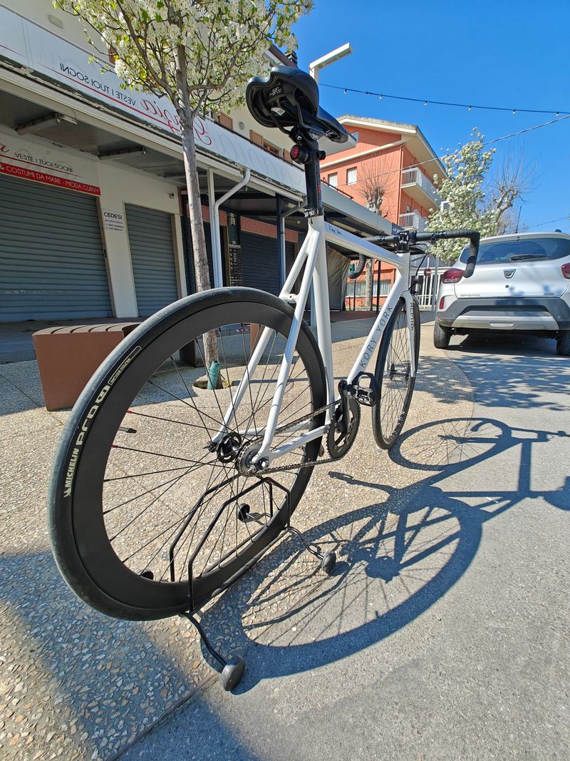 Used kory york Mark T 2017 Road & Gravel, White — image 4 of 25