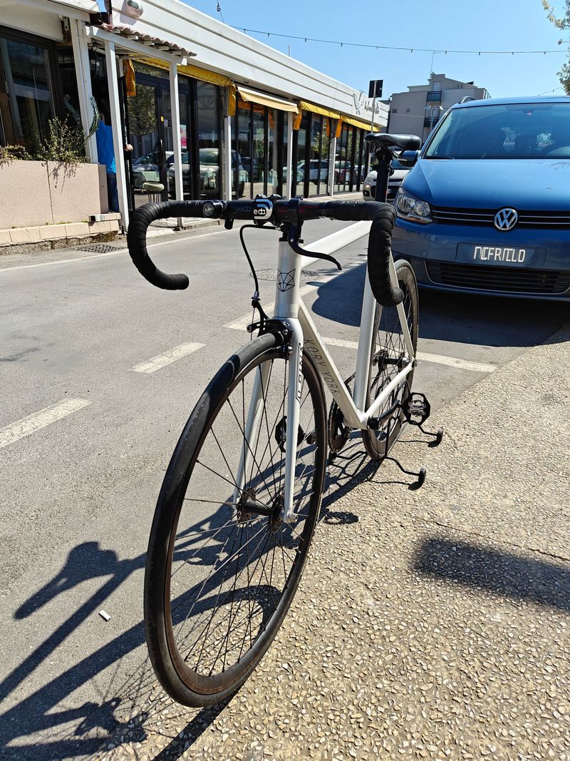 Used kory york Mark T 2017 Road & Gravel, White — image 10 of 25