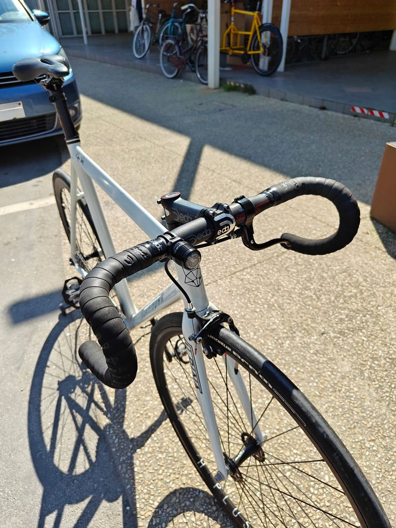 Used kory york Mark T 2017 Road & Gravel, White — image 6 of 25
