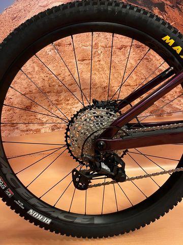 Gebrauchtes Orbea Occam M30 2023 Mountainbike, Rot — Bild 4 von 5