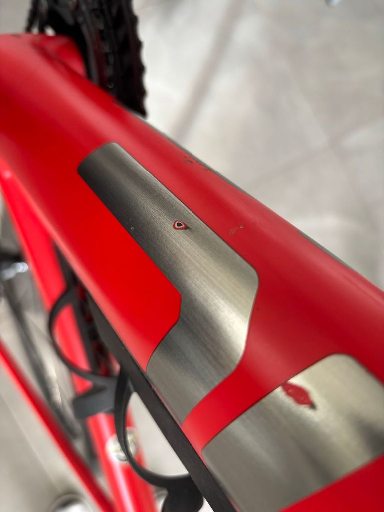 Used BMC TEAMMACHINE SLR02 DISC THREE 2019 2019 Road & Gravel, Red — image 9 of 9