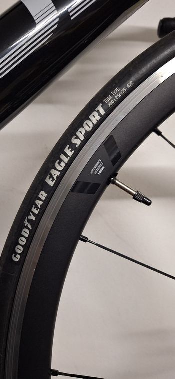 Used Focus IZALCO RACE Ultegra 2018 2018 Road & Gravel, Black — image 4 of 4