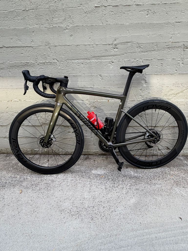Used Specialized Tarmac SRAM Red eTap AXS 2024 Road & Gravel, Green — image 7 of 15