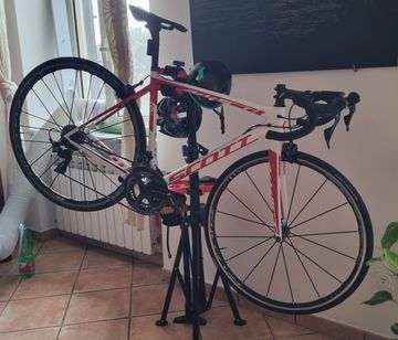 Tweedehands Scott Addict 15 2021 Road & Gravel — afbeelding 2 van 3