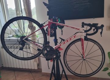 Scott Addict 15 2021 Road & Gravel usato