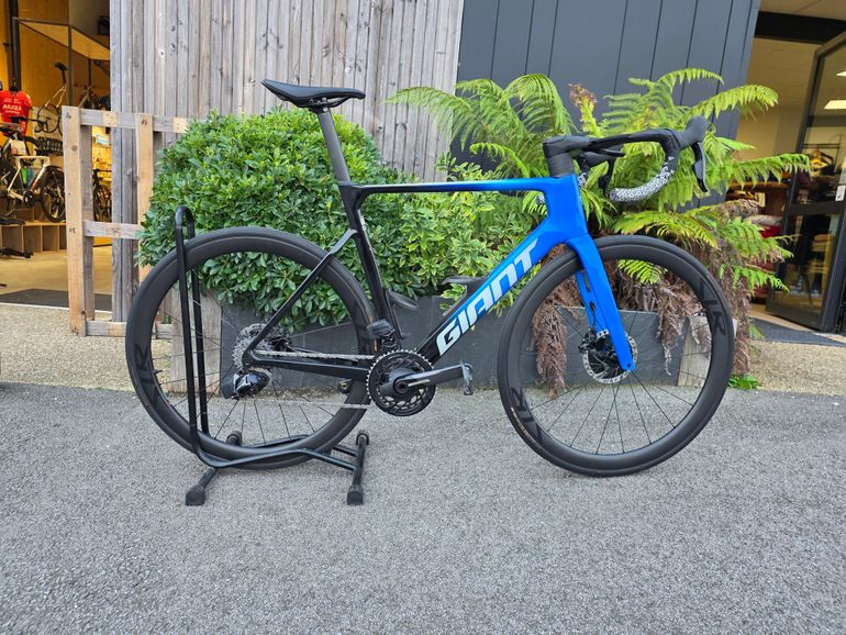 Giant Propel SRAM Rival eTap AXS 2024
