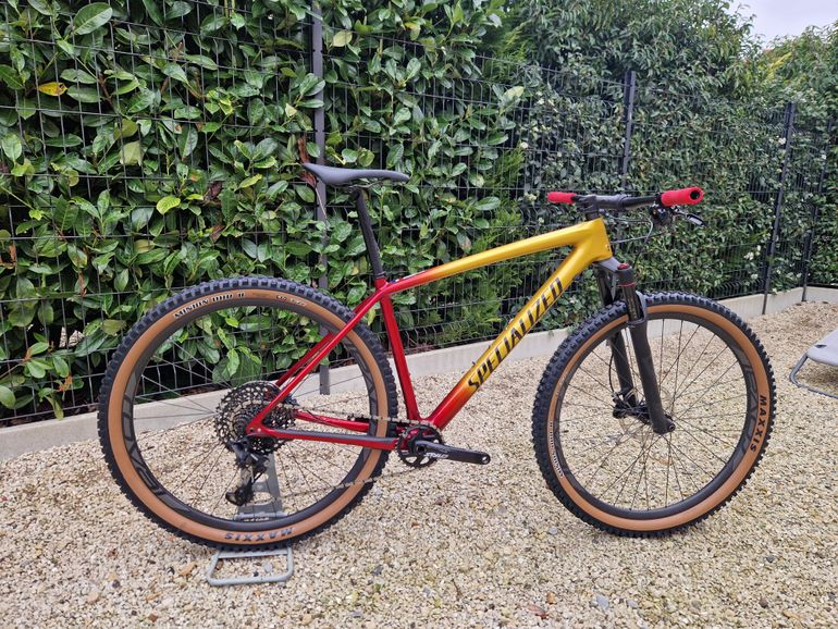 Used Specialized Men's Epic Hardtail Expert 2018 2018 Mountainbike — image 1 of 7