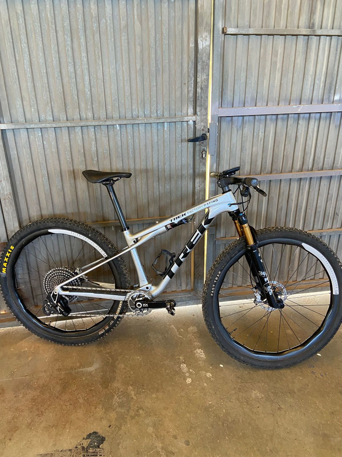 0edbb0a4-5c42-4462-bfba-