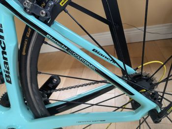Used Bianchi Oltre Other Shimano 2021 Road & Gravel, Green — image 23 of 35