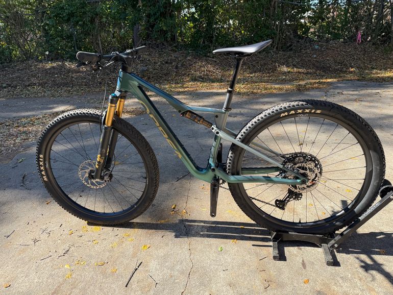 Used Orbea Oiz Shimano Deore XT 2025 Mountainbike, Green — image 3 of 7