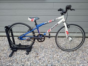 DECATHLON, DECATHLON Custom