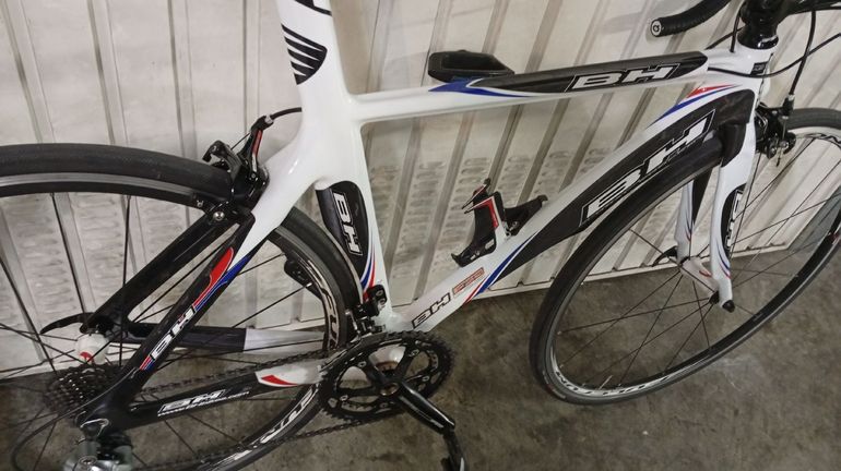 Used BH aero Global concept BH aero Global concept Custom Shimano Ultegra 2009 Road & Gravel — image 9 of 10