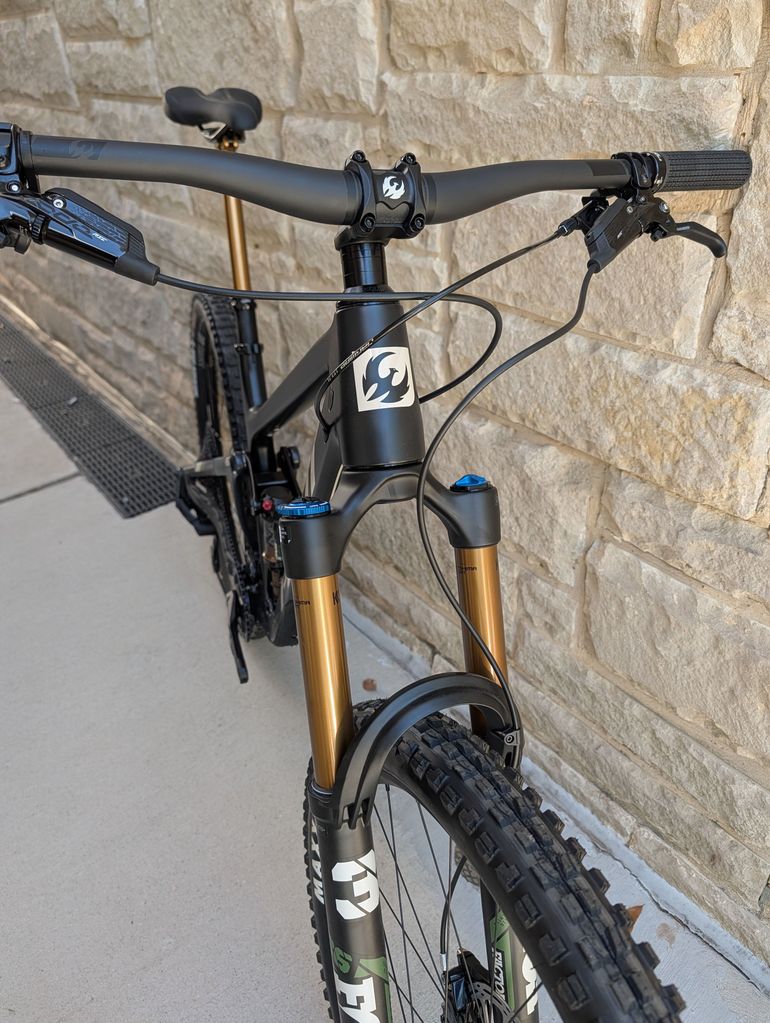 Used Pivot SWITCHBLADE Pro X0 Eagle Transmission 2025 2025 Mountainbike, Black, 29 — image 5 of 8