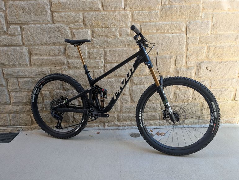 Used Pivot SWITCHBLADE Pro X0 Eagle Transmission 2025 2025 Mountainbike, Black, 29 — image 1 of 8