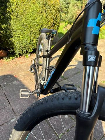 Brugt CUBE Aim Shimano Tourney 2022 Mountainbike — billede 2 af 9