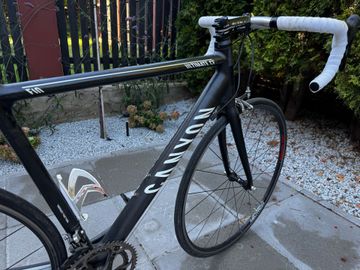 Gebrauchtes Canyon Ultimate CF SLX 9.0 Pro 2018 2018 Road & Gravel, Schwarz — Bild 4 von 7