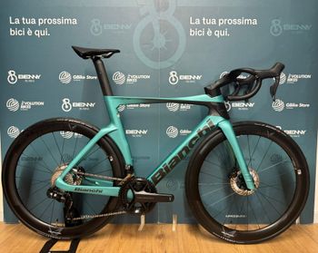Bianchi, Oltre PRO SHIMANO ULTEGRA DI2 2025