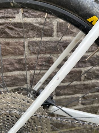 Used Orbea Alma Shimano Deore 2019 Mountainbike, White — image 8 of 8