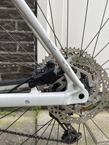 Used Orbea Alma Shimano Deore 2019 Mountainbike, White — image 7 of 8