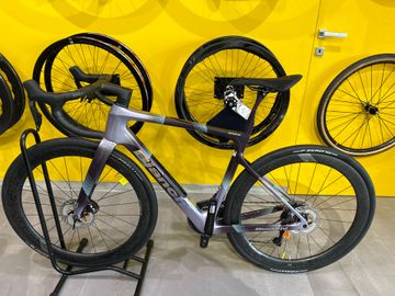 Gebrauchtes Bianchi Infinito Shimano Ultegra Di2 2027 Road & Gravel, Hellgrau — Bild 7 von 8