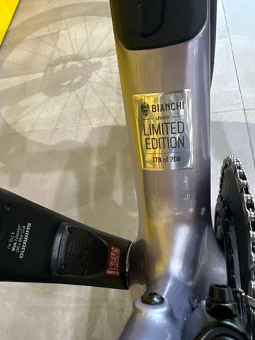 Gebrauchtes Bianchi Infinito Shimano Ultegra Di2 2027 Road & Gravel, Hellgrau — Bild 4 von 8