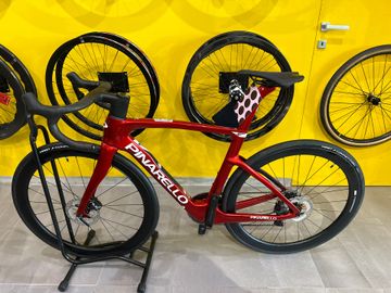 Used Pinarello F7 Shimano Ultegra Di2 2026 Road & Gravel, Red — image 5 of 5
