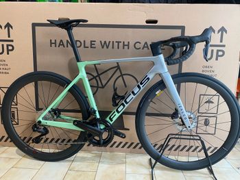 Focus, Izalco Shimano Ultegra Di2