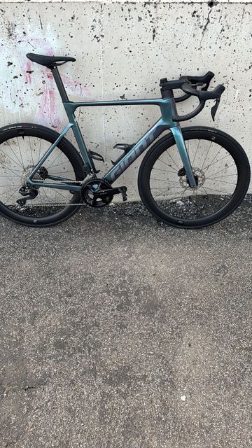 Giant Propel Advanced 1 2025 2025 Road & Gravel usato