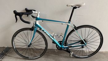 Used Trek Trek Domane Four Series 2016 Road & Gravel, Blue — image 4 of 4