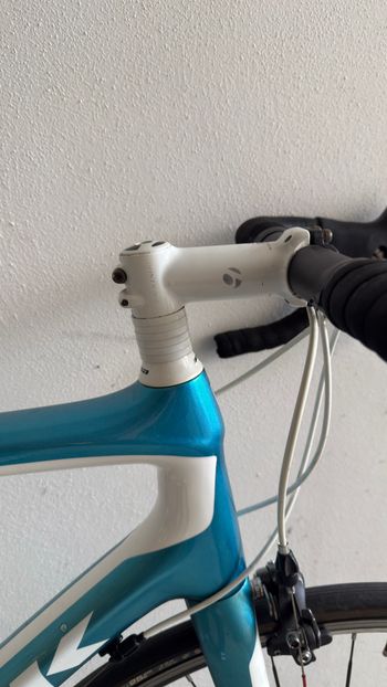 Used Trek Trek Domane Four Series 2016 Road & Gravel, Blue — image 2 of 4