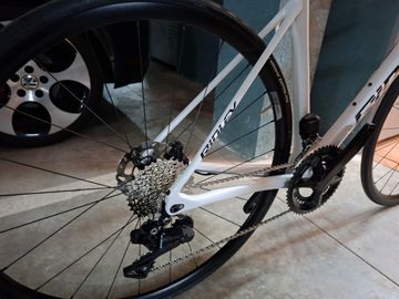 Used Ridley Fenix Shimano 105 Di2 2025 Road & Gravel, White — image 3 of 10
