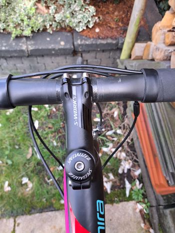 Used Specialized Amira SRAM Red 2015 Road & Gravel, Schwarz — image 11 of 14