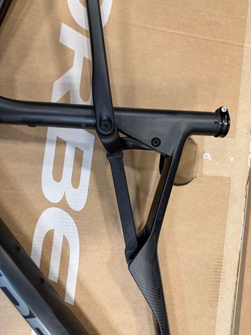Gebrauchtes Orbea OIZ M10 2024 Frameset 2024 Mountainbike, Schwarz, 29 — Bild 4 von 13